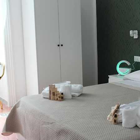 Nel Cuore Del Vomero Apartament Napoli Bagian luar foto