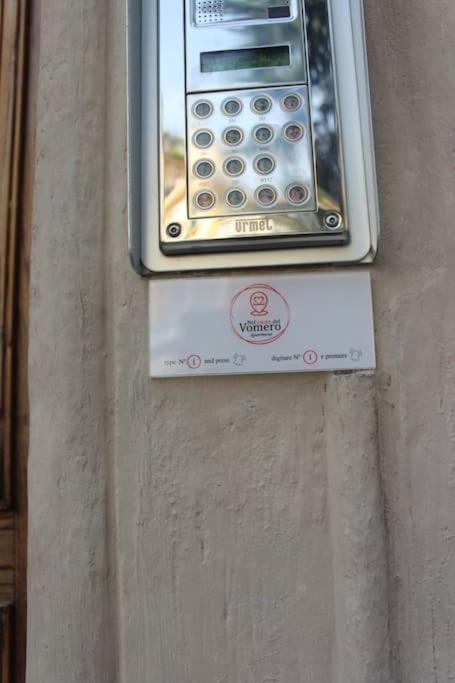 Nel Cuore Del Vomero Apartament Napoli Bagian luar foto