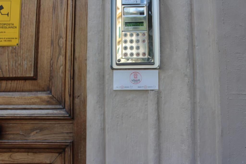Nel Cuore Del Vomero Apartament Napoli Bagian luar foto