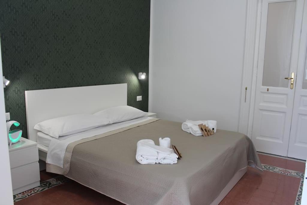Nel Cuore Del Vomero Apartament Napoli Bagian luar foto