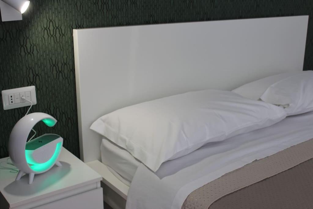 Nel Cuore Del Vomero Apartament Napoli Bagian luar foto
